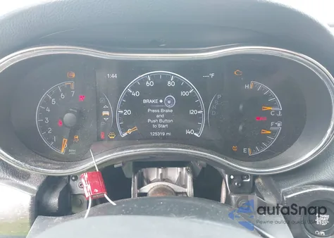 2018 Jeep Grand Cherokee Laredo E 4X4 z USA, uszkodzony, nr VIN 1C4RJFAG4JC469935